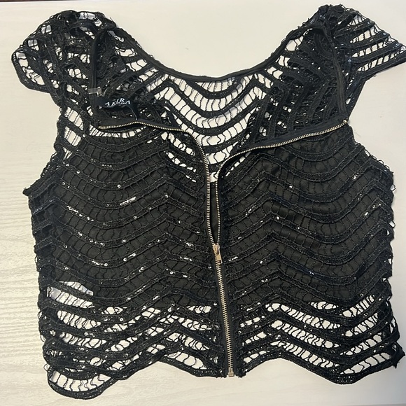 Akira NWOT Sequin Back Zip Top - Picture 3 of 3
